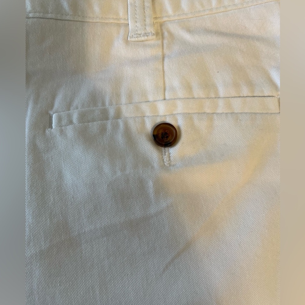 J. Crew NWT Men’s Flex Chino White Shorts. Size 32 with 7” Inseam - Picture 4 of 7